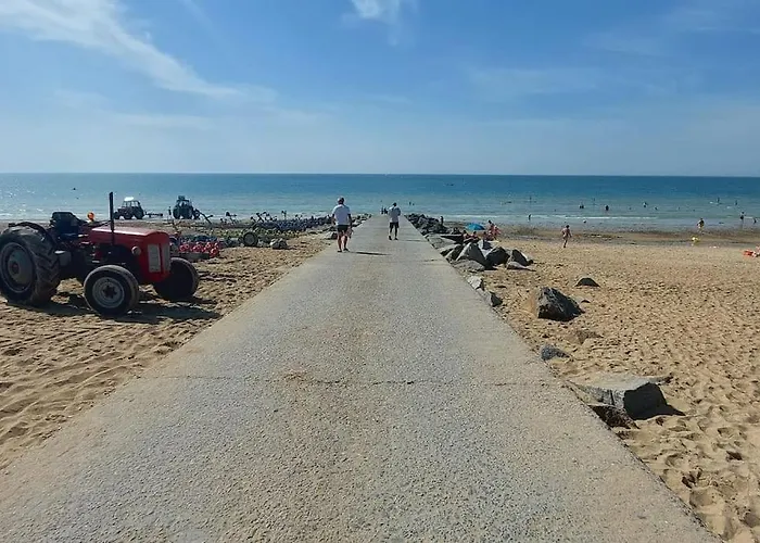 Maison Proche Hauteville-sur-mer Le Grand Cambry